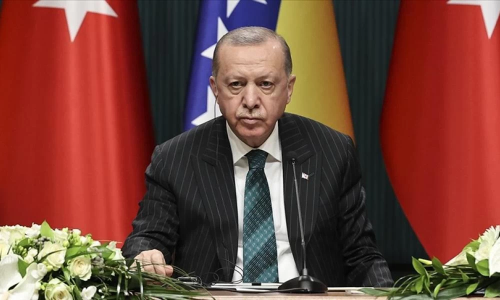 Ερντογανικά "μαγειρέματα" στην Τουρκία: Αλλάζει εκλογικές περιφέρειες για να μείνει στην εξουσία